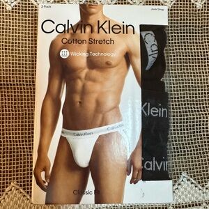 Calvin Klein Black and White Briefs Classic Comfort